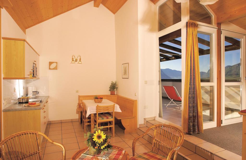 Residence Haus Kalterersee Caldaro Rum bild